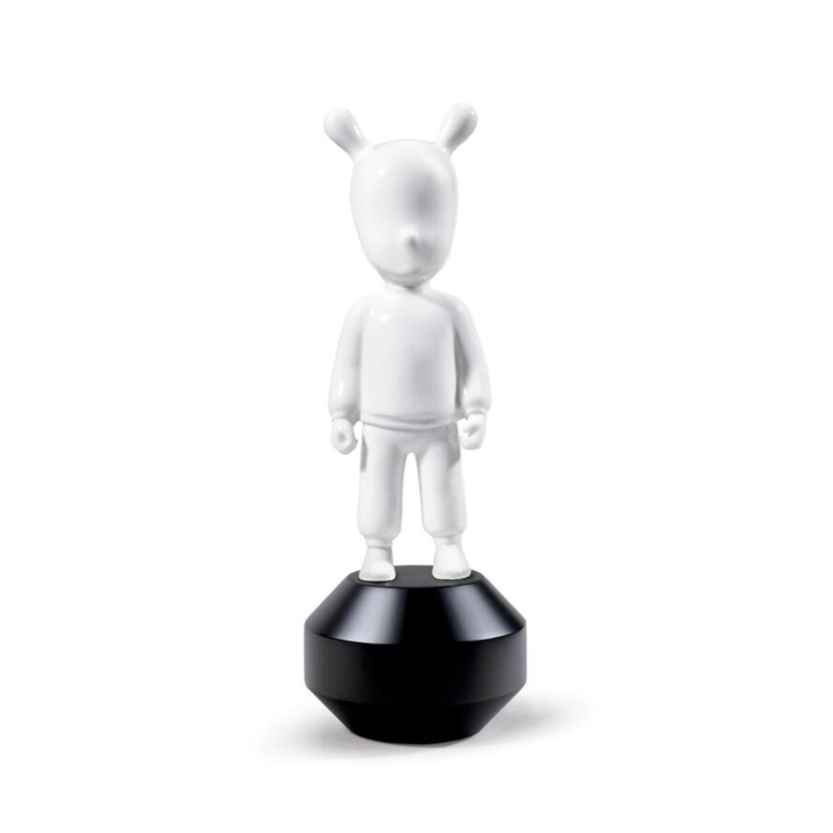 

Lladro The Guest Little-white On Black Figurine